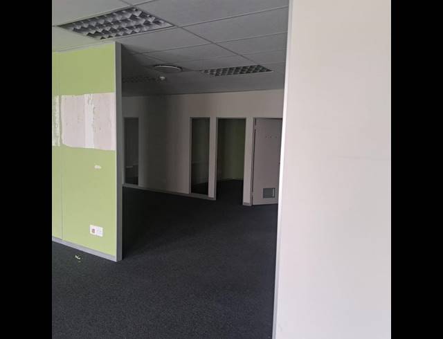 BUSINESS PROPERTY TO RENT IN WALMER